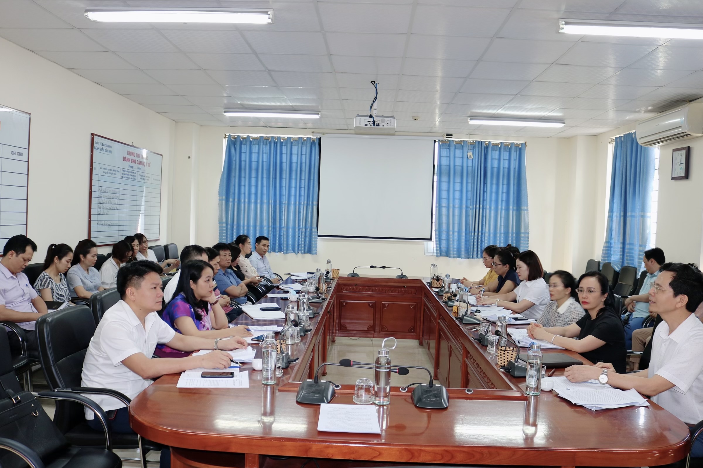 Hội nghị sơ kết giữa nhiệm kỳ thực hiện Nghị quyết Đại hội Đảng bộ Bệnh viện Sản Nhi Bắc Giang lần thứ VII, nhiệm kỳ 202