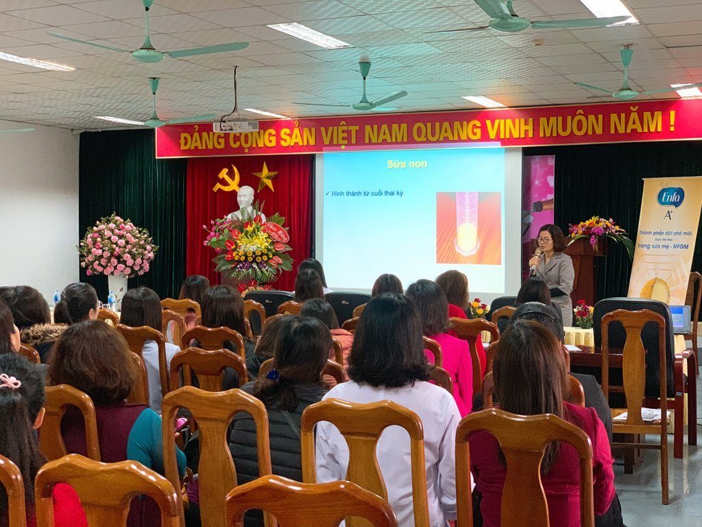 Bệnh viện Sản Nhi Bắc Giang tổ chức Buổi tập huấn đào tạo kiến thức “Nuôi con bằng sữa mẹ”