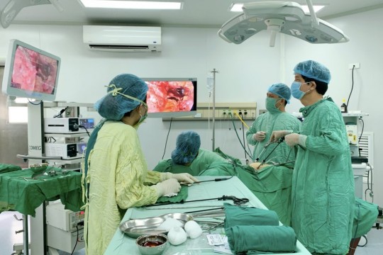 PHẪU THUẬT NỘI SOI PHỤ KHOA - NHI KHOA THEO YÊU CẦU
