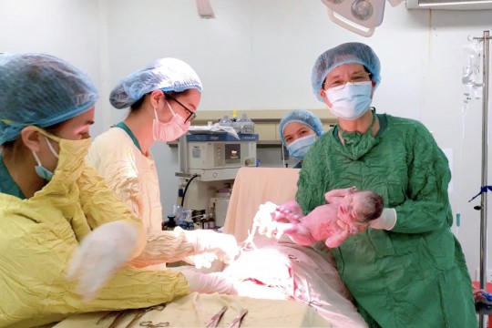 Sinh thường hay sinh mổ - Phương pháp nào tốt hơn?