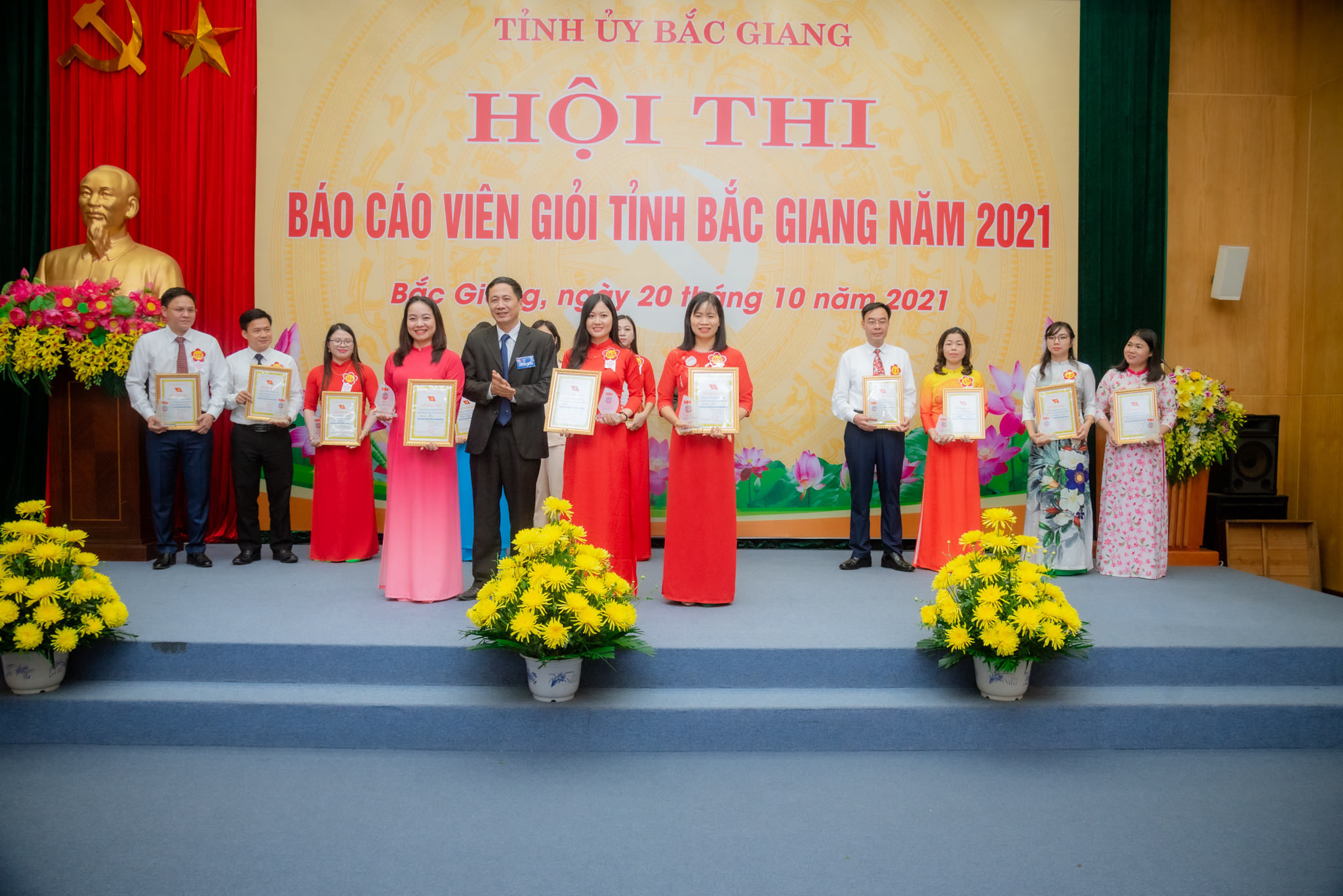 Đảng bộ Các Cơ quan tỉnh Bắc Giang giành giải Ba Hội thi “Báo cáo viên giỏi tỉnh Bắc Giang năm 2021”