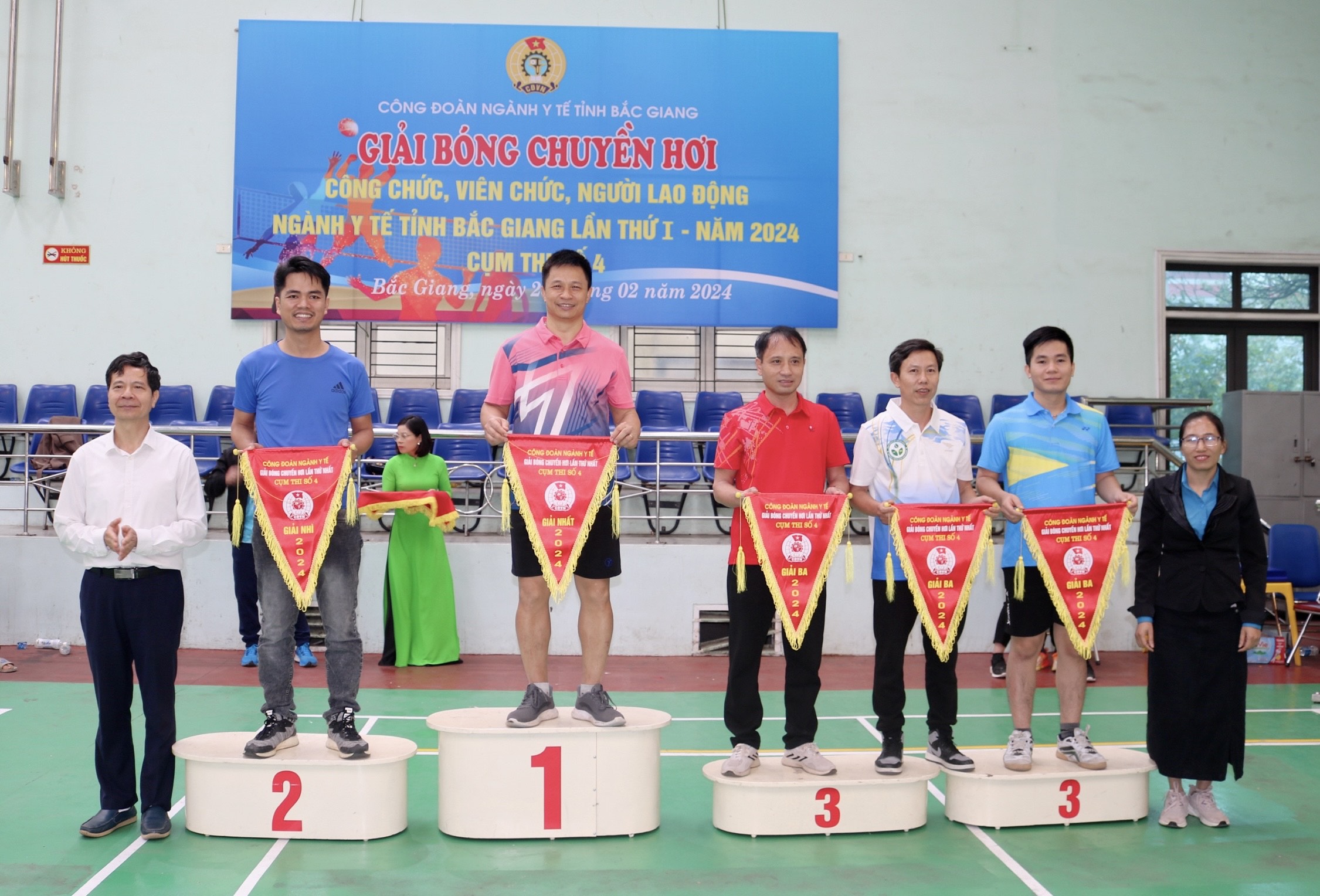 Cụm thi số 4 - Công đoàn Ngành Y tế tổ chức thành công vòng loại giải Bóng chuyền hơi lần thứ I - năm 2024