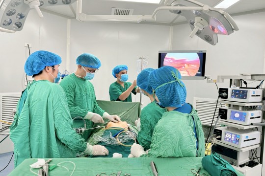 Phẫu thuật nội soi điều trị lõm xương ức cho trẻ tại Bệnh viện Sản Nhi Bắc Giang