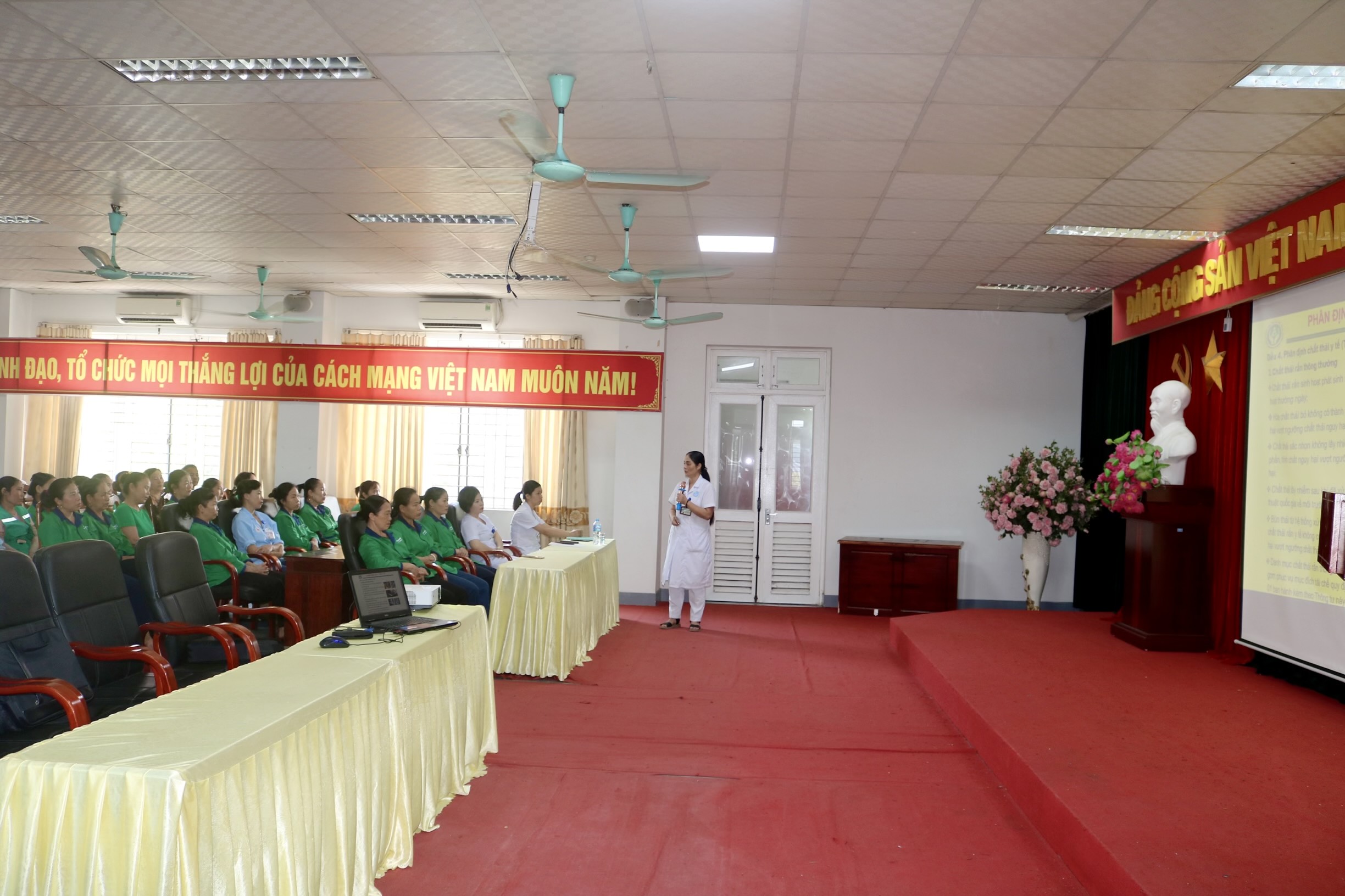 Bệnh viện Sản Nhi Bắc Giang tập huấn triển khai Thông tư số 20/2021/TT-BYT Bộ Y tế quy định về quản lý chất thải y tế