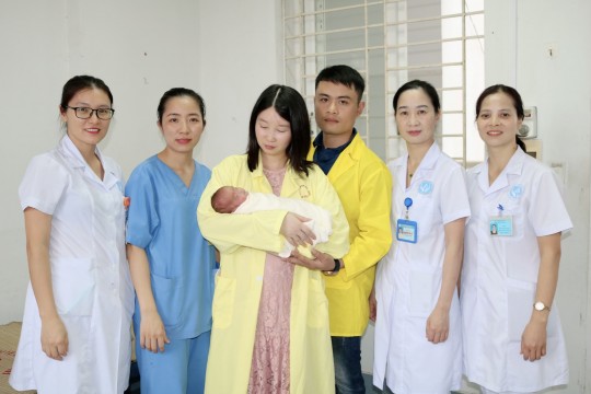 Bệnh viện Sản Nhi Bắc Giang nuôi dưỡng thành công trẻ sinh non ở tuần 25 thai kỳ