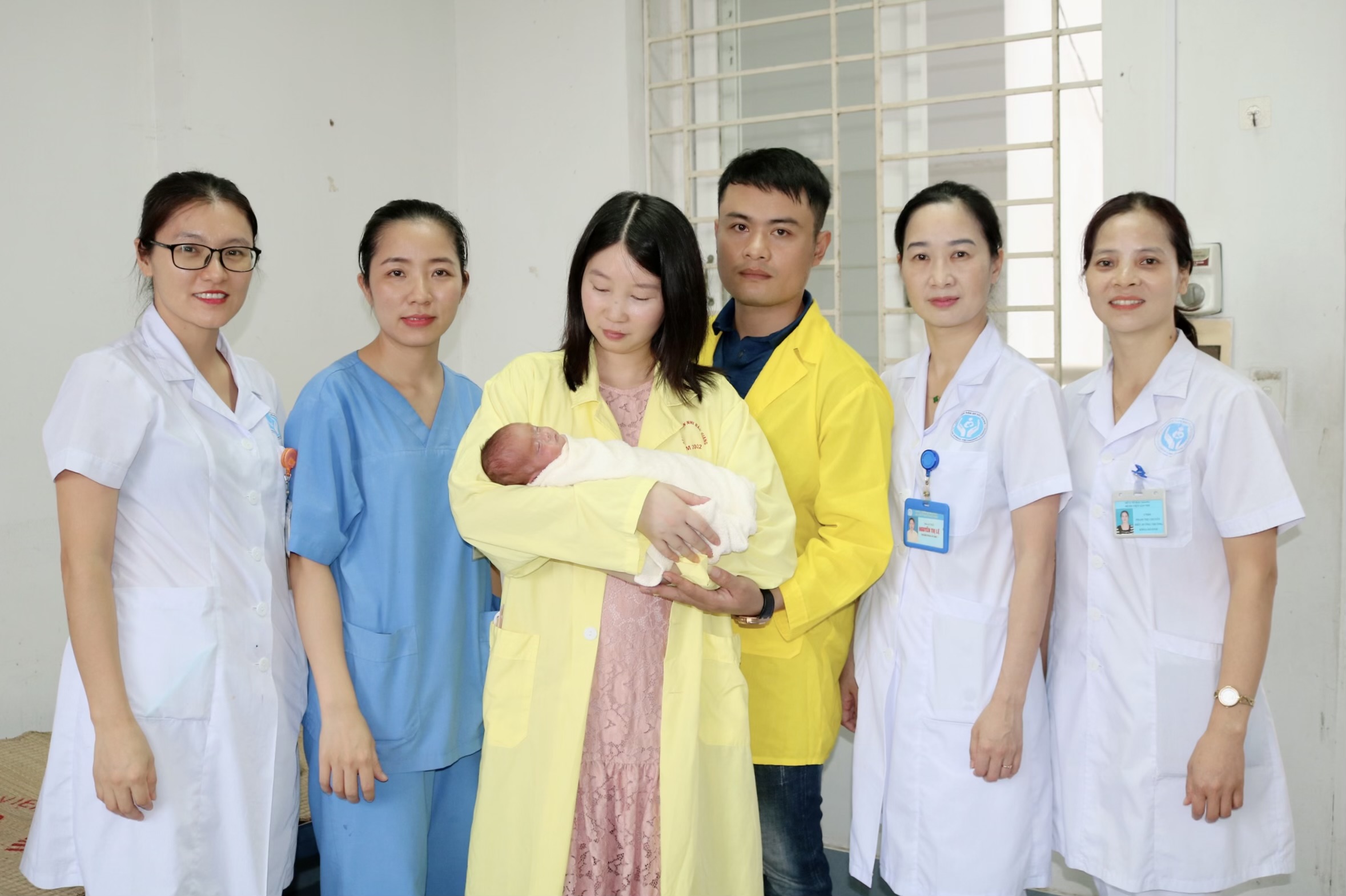 Bệnh viện Sản Nhi Bắc Giang nuôi dưỡng thành công trẻ sinh non ở tuần 25 thai kỳ