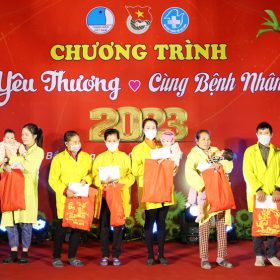 Ấm áp Chương trình Xuân yêu thương - Cùng bệnh nhân đón Tết