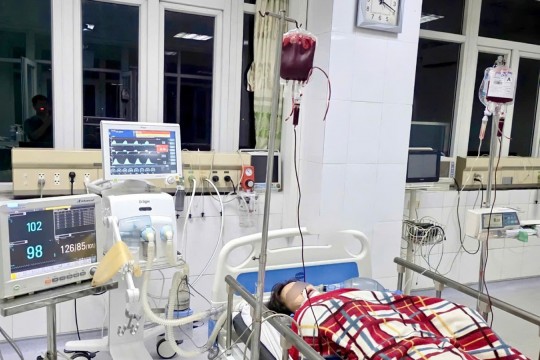 Giành lại sự sống từ lằn ranh sinh - tử: Thai phụ sốc mất máu nặng, vỡ tử cung do tự ý phá thai lưu 33 tuần bằng thuốc