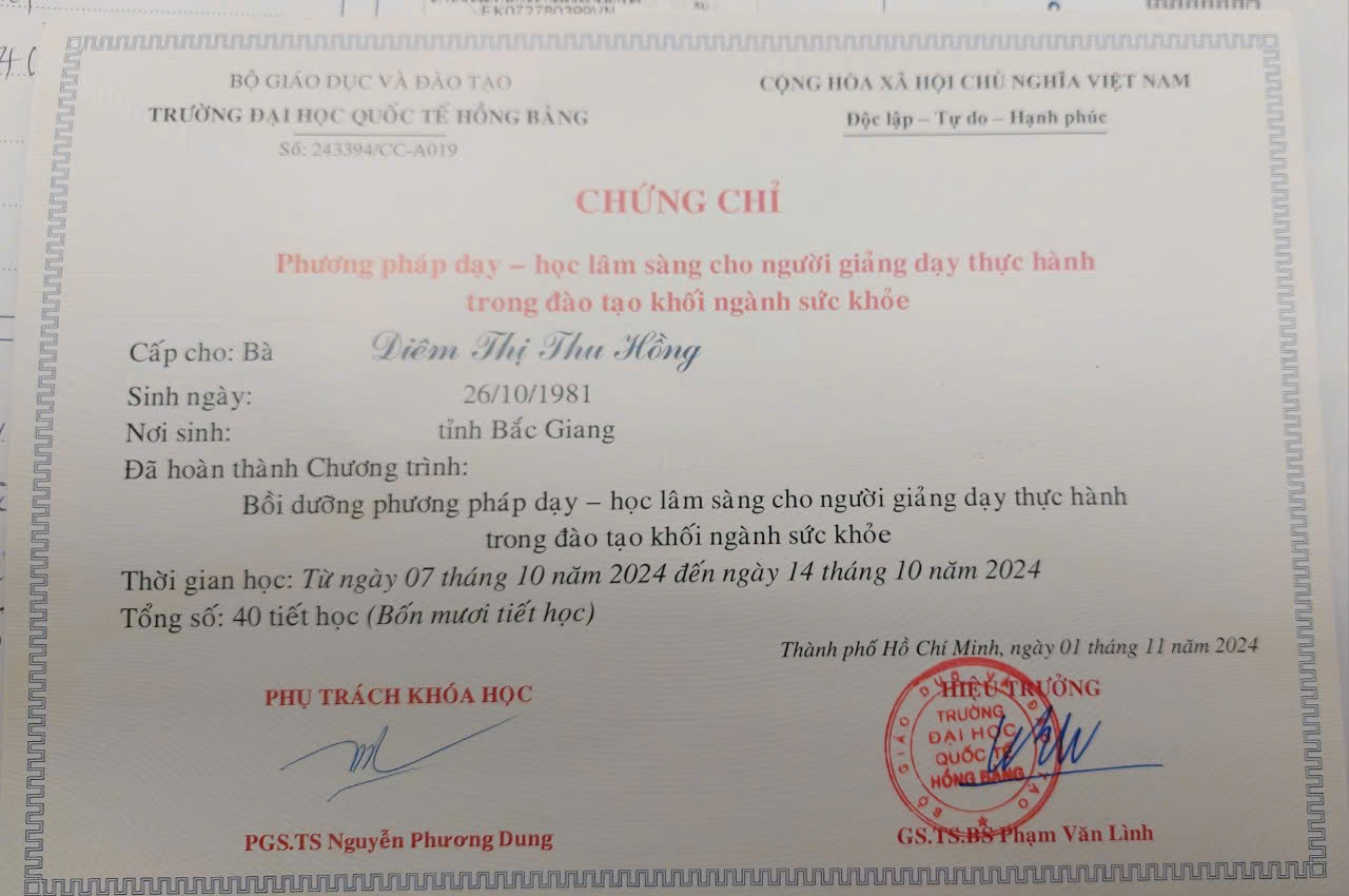 Diêm Hồng