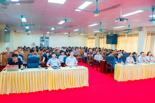 Đảng bộ bộ phận Bệnh viện Sản - Nhi Bắc Ninh số 1 tham dự Hội nghị thông tin Chuyên đề 06 tháng đầu năm 2026