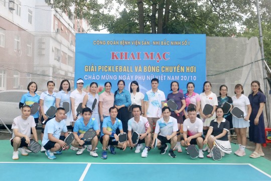 Bệnh viện Sản Nhi Bắc Ninh Số 1 khai mạc Giải Pickleball và Bóng chuyền hơi chào mừng Ngày Phụ nữ Việt Nam 20/10