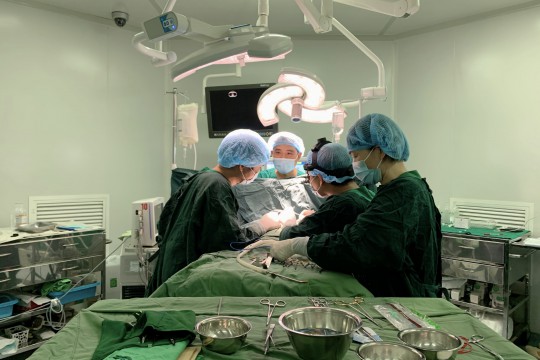 Thắt Ống động mạch thành công cho trẻ sơ sinh 10 ngày tuổi tại Bệnh viện Sản Nhi Bắc Giang