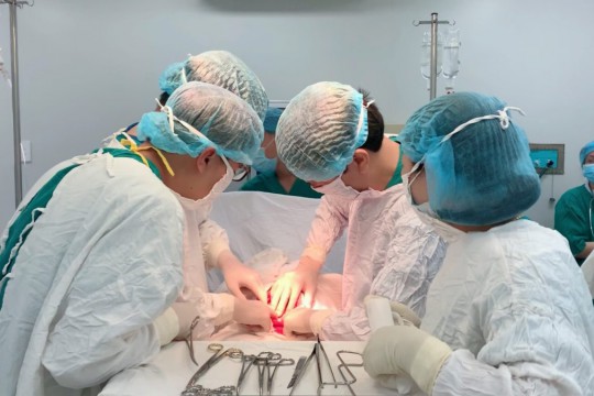 Bảo tồn tử cung cho sản phụ bị đờ tử cung sau đẻ tại Bệnh viện Sản Nhi Bắc Giang