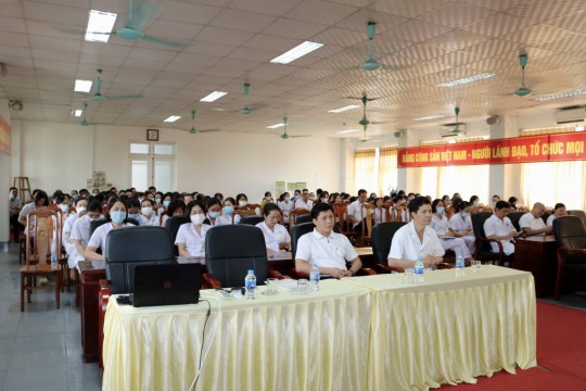 Bệnh viện Sản Nhi Bắc Giang tổ chức Tập huấn “Kỹ năng giao tiếp - Quy tắc ứng xử” cho tập thể cán bộ, viên chức và người lao động Bệnh viện