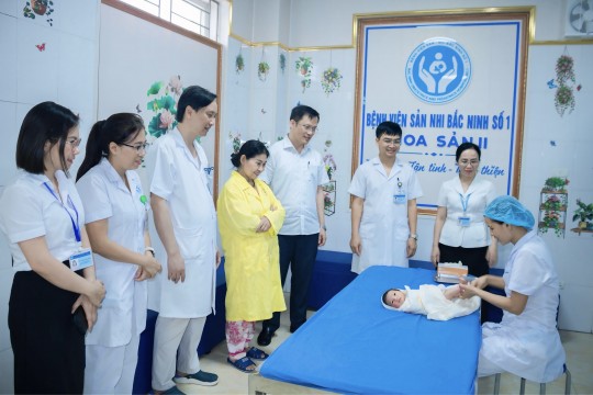 Bệnh viện Sản - Nhi Bắc Ninh số 1 khai trương Phòng mát-xa sơ sinh và mát-xa vú phòng, chống tắc tia sữa sau sinh