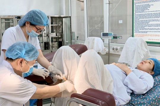 Đặt bóng, đặt thuốc khởi phát chuyển dạ: Giải pháp hỗ trợ sinh an toàn tại Bệnh viện Sản - Nhi Bắc Ninh số 1