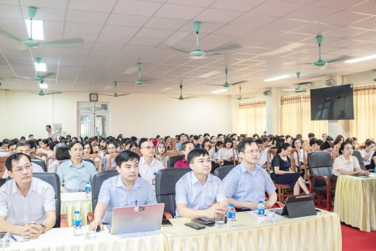 Đảng bộ bộ phận Bệnh viện Sản - Nhi Bắc Ninh số 1 tham dự Hội nghị toàn quốc nghiên cứu, học tập, quán triệt và triển khai thực hiện Nghị quyết Hội nghị Trung ương 2