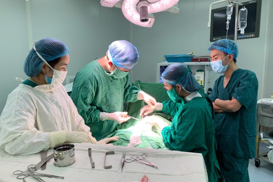 Bé trai 08 tháng tuổi được cấp cứu tháo lồng ruột tại Bệnh viện Sản Nhi Bắc Giang