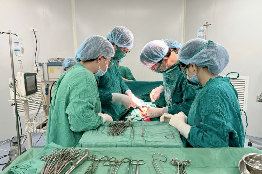 Phẫu thuật rau tiền đạo trung tâm cài răng lược tại vết mổ đẻ cũ nhiều lần - Dấu ấn thế mạnh chuyên môn của Bệnh viện Sản Nhi Bắc Ninh Số 1