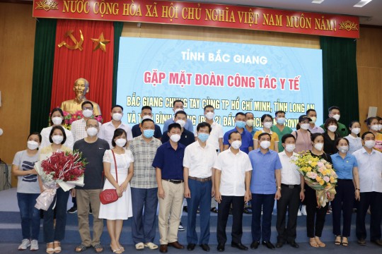 Đoàn y bác sỹ Bệnh viện Sản Nhi Bắc Giang xuất quân lần 03 chi viện miền Nam phòng, chống dịch bệnh Covid-19