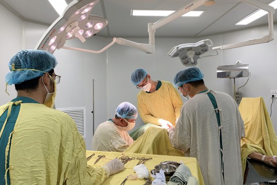 Phẫu thuật sa sinh dục Crossen cho Cụ bà 92 tuổi tại Bệnh viện Sản Nhi Bắc Giang