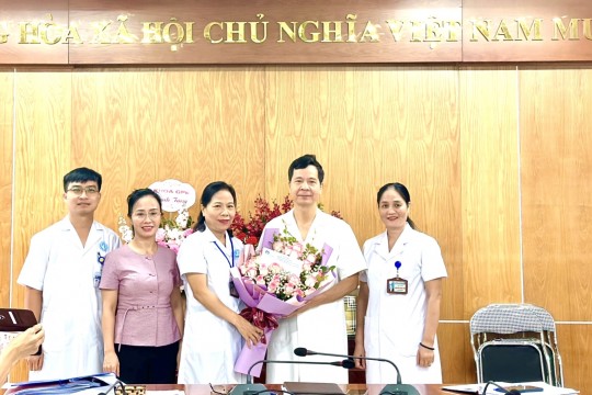 Gặp mặt, chia tay Bác sỹ CKI Phạm Thị Hằng - Trưởng Khoa Giải phẫu bệnh về nghỉ hưu theo chế độ