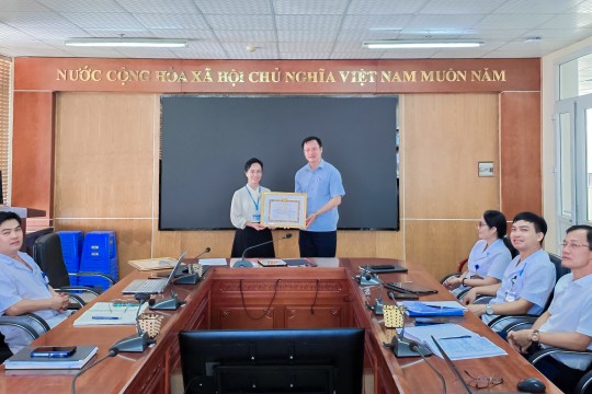 Vinh danh tập thể, cá nhân tiêu biểu học tập và làm theo tư tưởng,  đạo đức, phong cách Hồ Chí Minh