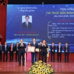 Giám đốc Bệnh viện Sản Nhi Bắc Ninh Số 1 Lê Công Tước vinh dự được trao tặng Danh hiệu “Trí thức Bắc Ninh tiêu biểu"